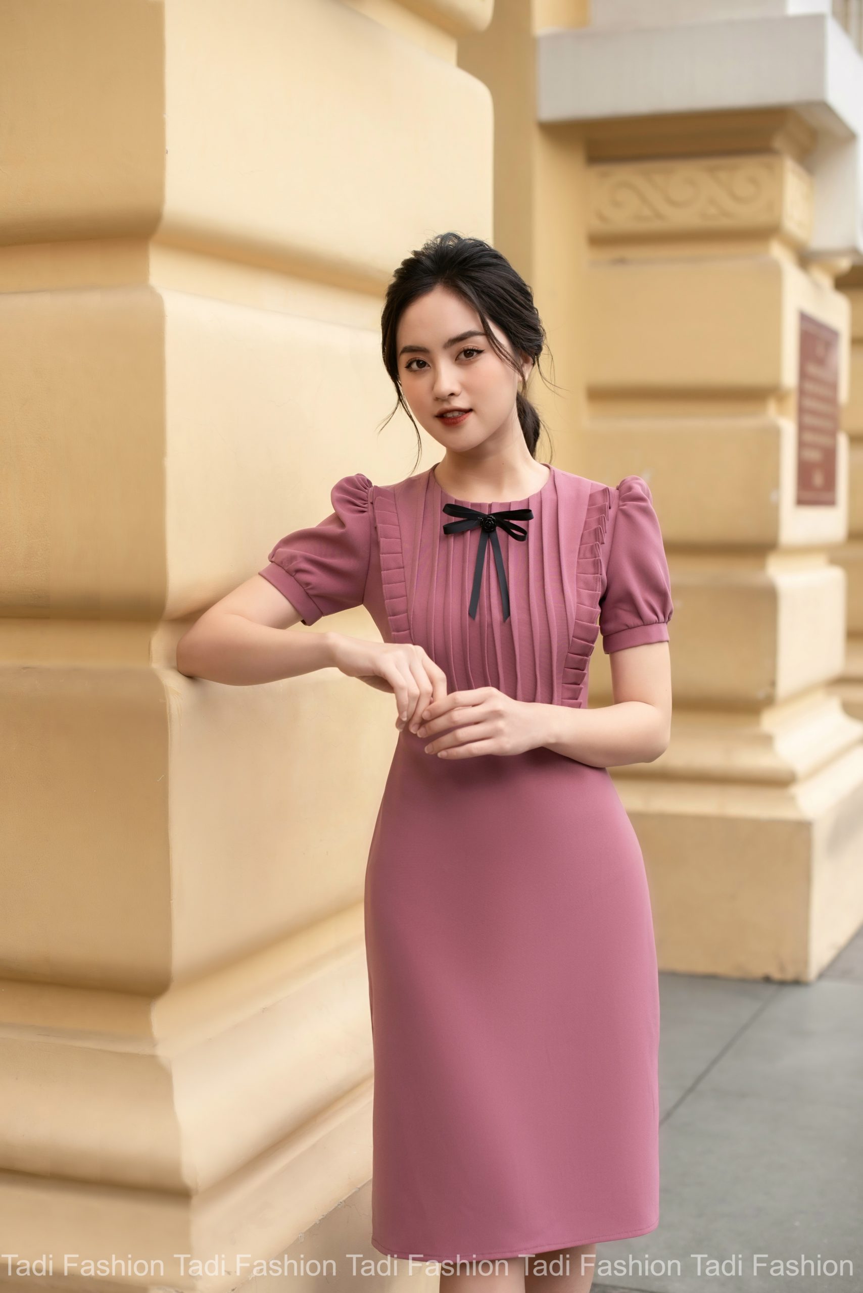 Set Công Sở Nữ NK Fashion Thiết Ké Áo Kẻ Kết Hợp Chân Váy Màu Vải